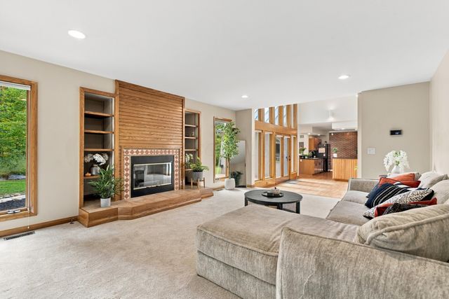 7077 Duncans Glen Drive, Westerville, OH 43082