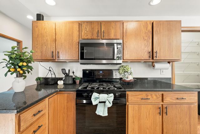 7077 Duncans Glen Drive, Westerville, OH 43082