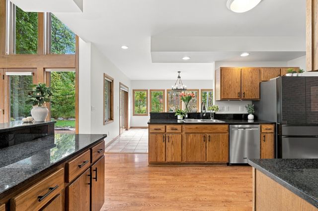 7077 Duncans Glen Drive, Westerville, OH 43082