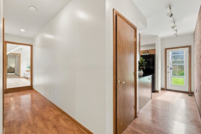 7077 Duncans Glen Drive, Westerville, OH 43082