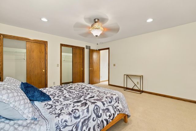 7077 Duncans Glen Drive, Westerville, OH 43082