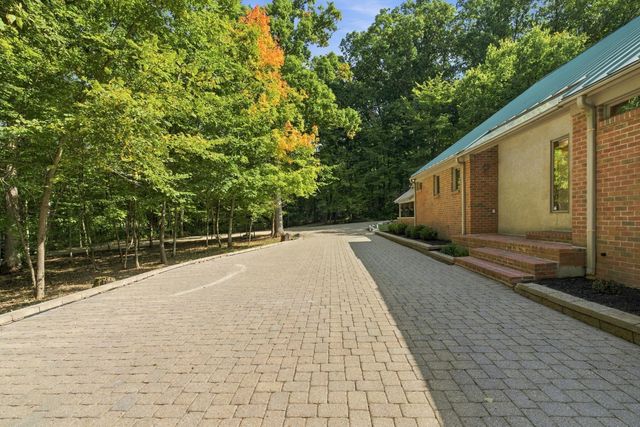 7077 Duncans Glen Drive, Westerville, OH 43082