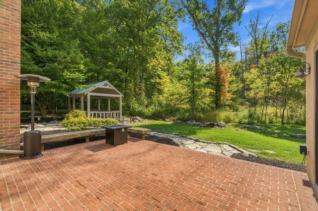 7077 Duncans Glen Drive, Westerville, OH 43082