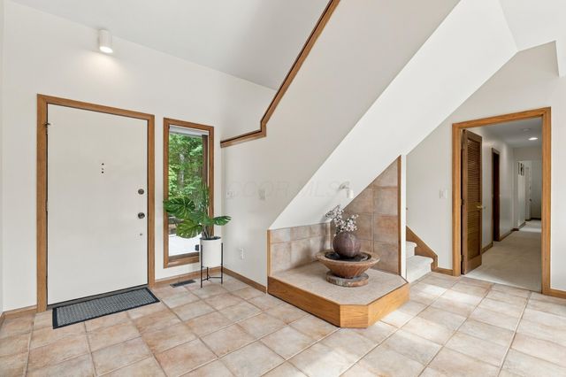 7077 Duncans Glen Drive, Westerville, OH 43082
