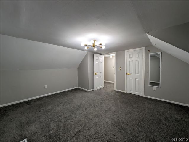 263 W Ann Arbor Avenue, Pontiac, MI 48340