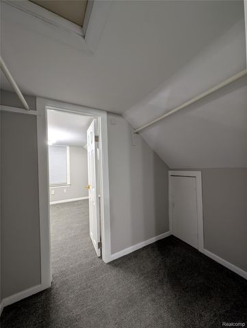 263 W Ann Arbor Avenue, Pontiac, MI 48340