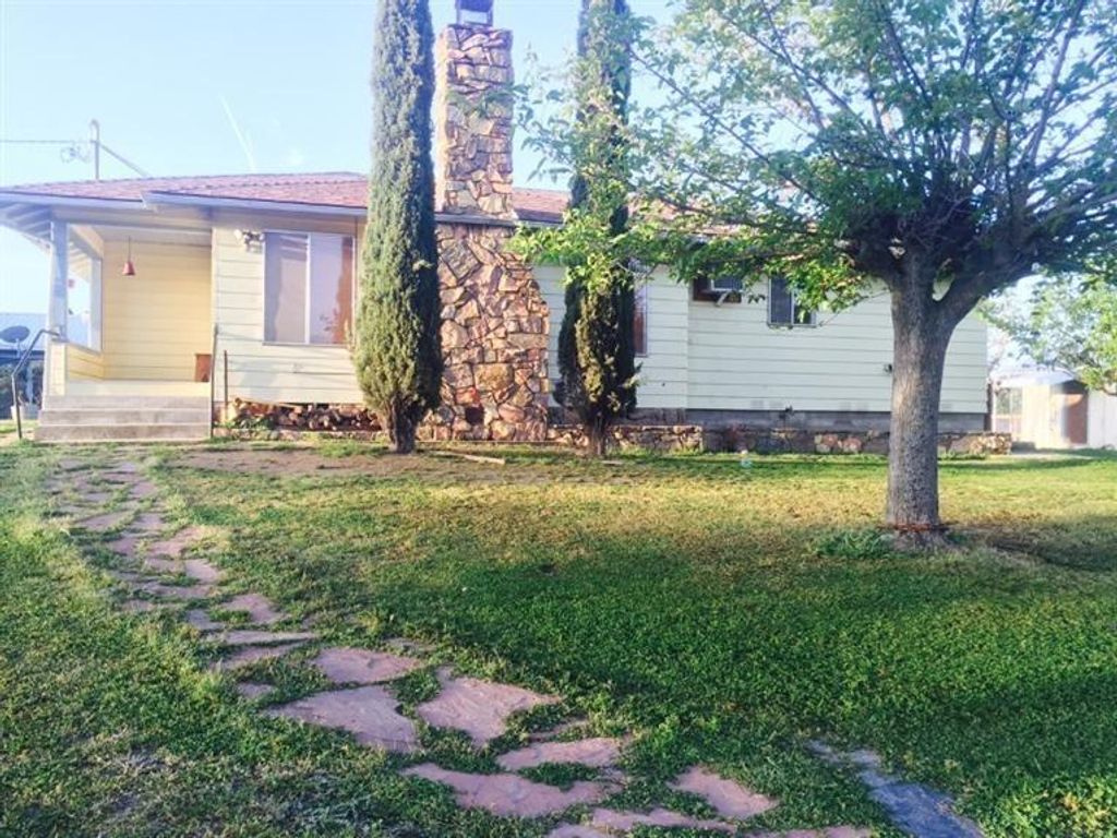 25735 Wellbarn Road, Clovis, CA 93619