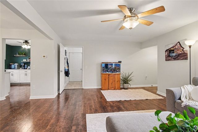 816 Klem Rd, Webster, NY 14580