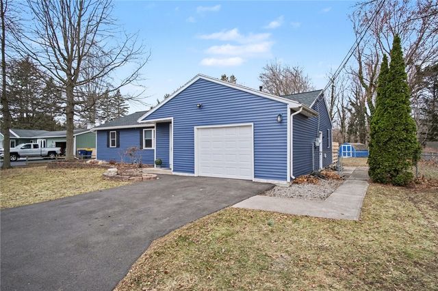 816 Klem Rd, Webster, NY 14580