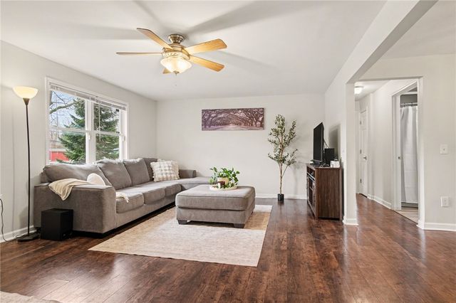 816 Klem Rd, Webster, NY 14580