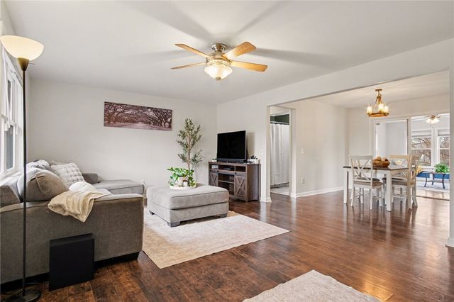 816 Klem Rd, Webster, NY 14580