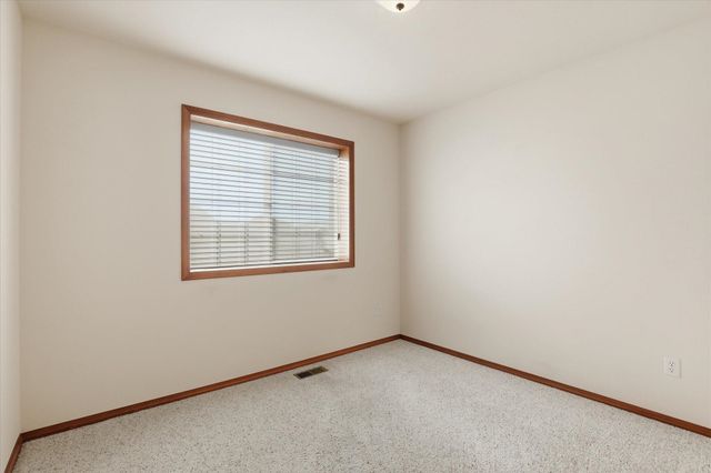 4708 W Belmont Dr, Spokane, WA 99208