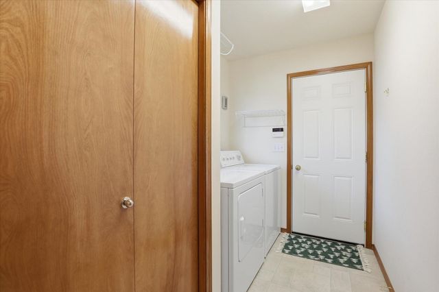 4708 W Belmont Dr, Spokane, WA 99208