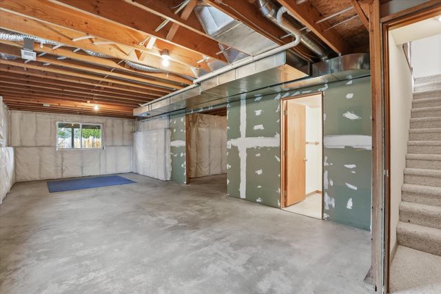 4708 W Belmont Dr, Spokane, WA 99208