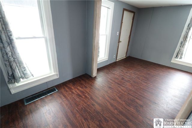 373 Lake Shore Drive West, Dunkirk, NY 14048