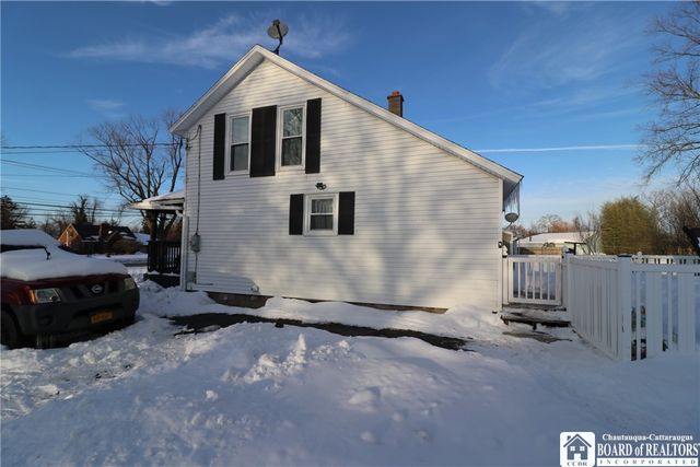 373 Lake Shore Drive West, Dunkirk, NY 14048