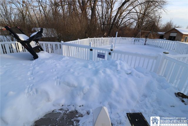 373 Lake Shore Drive West, Dunkirk, NY 14048