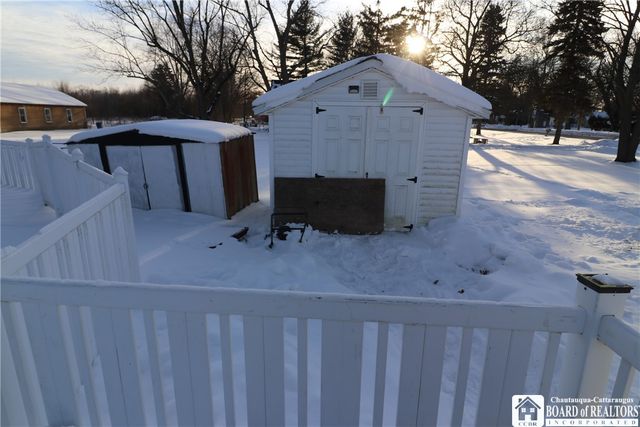 373 Lake Shore Drive West, Dunkirk, NY 14048