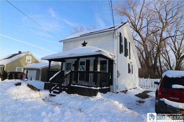 373 Lake Shore Drive West, Dunkirk, NY 14048