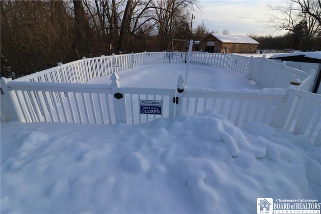 373 Lake Shore Drive West, Dunkirk, NY 14048