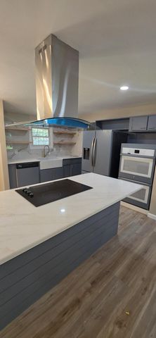 202 Muskie Drive, Summerville, SC 29483