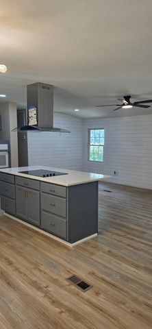 202 Muskie Drive, Summerville, SC 29483