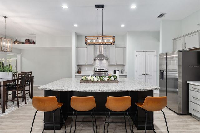 7015 NE 61ST AVENUE ROAD, Silver Springs, FL 34488