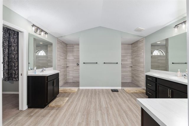 7015 NE 61ST AVENUE ROAD, Silver Springs, FL 34488