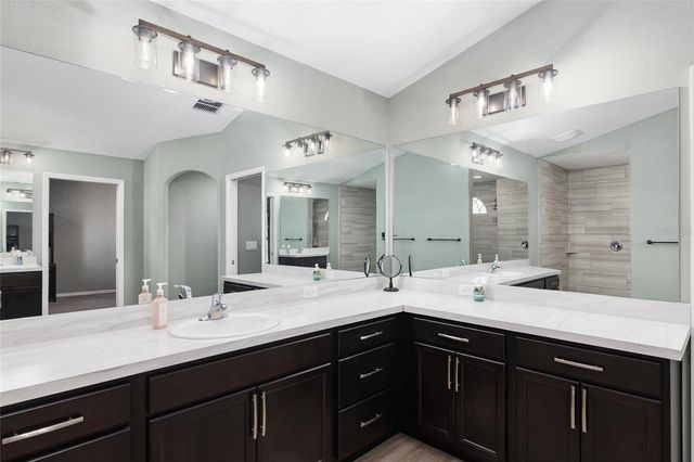 7015 NE 61ST AVENUE ROAD, Silver Springs, FL 34488