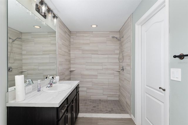 7015 NE 61ST AVENUE ROAD, Silver Springs, FL 34488