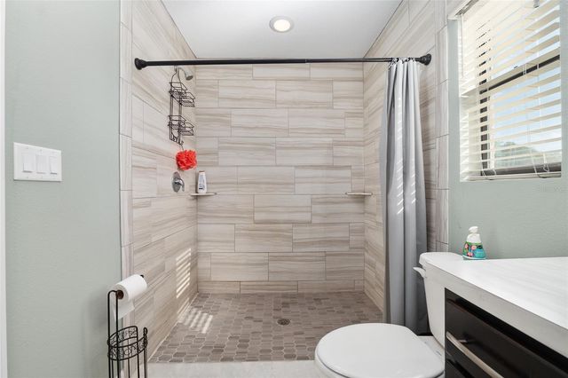 7015 NE 61ST AVENUE ROAD, Silver Springs, FL 34488