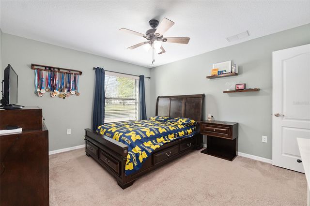 7015 NE 61ST AVENUE ROAD, Silver Springs, FL 34488