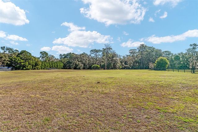 7015 NE 61ST AVENUE ROAD, Silver Springs, FL 34488