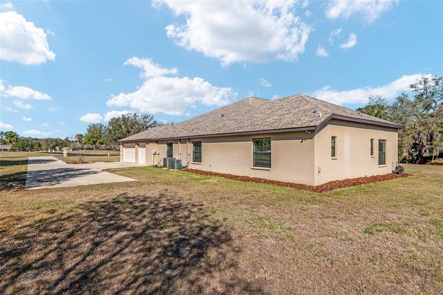 7015 NE 61ST AVENUE ROAD, Silver Springs, FL 34488