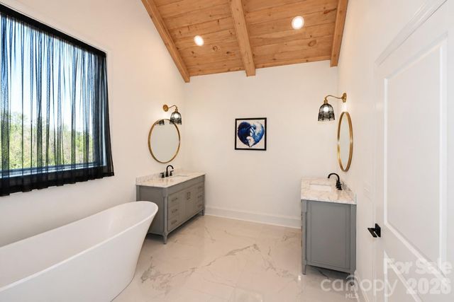 3793 Sarazen Court NE, Conover, NC 28613