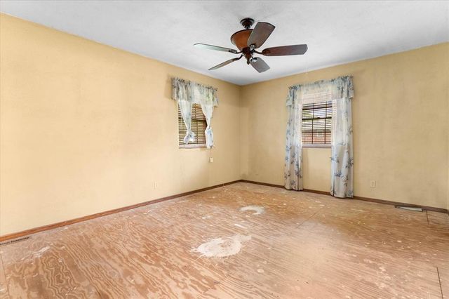 10 Kirby Lane, Belleville, IL 62223