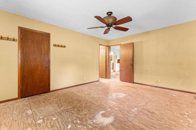 10 Kirby Lane, Belleville, IL 62223