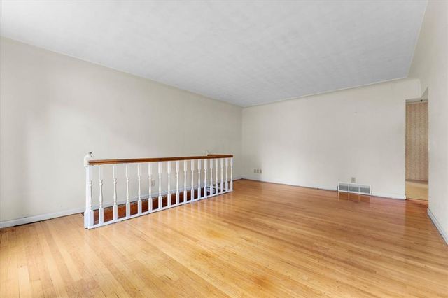 10 Kirby Lane, Belleville, IL 62223