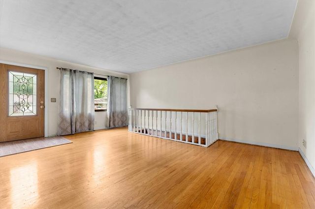 10 Kirby Lane, Belleville, IL 62223