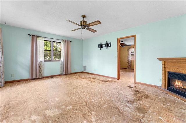10 Kirby Lane, Belleville, IL 62223