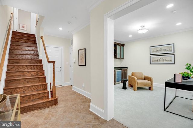 1818 POTOMAC GREENS DR, Alexandria, VA 22314