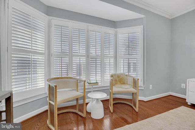1818 POTOMAC GREENS DR, Alexandria, VA 22314