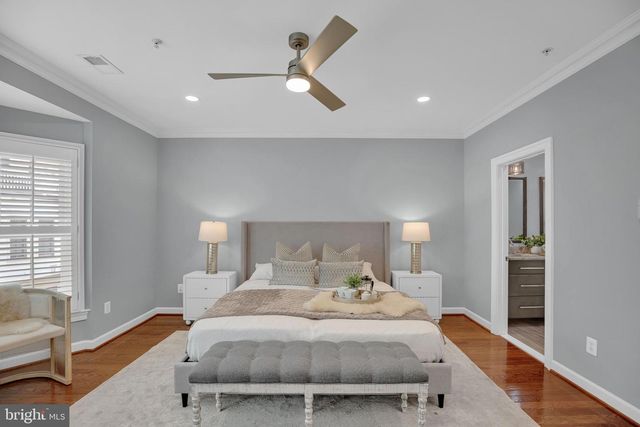 1818 POTOMAC GREENS DR, Alexandria, VA 22314
