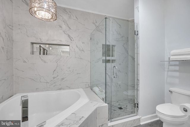 1818 POTOMAC GREENS DR, Alexandria, VA 22314
