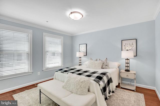 1818 POTOMAC GREENS DR, Alexandria, VA 22314