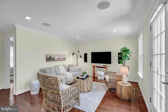 1818 POTOMAC GREENS DR, Alexandria, VA 22314