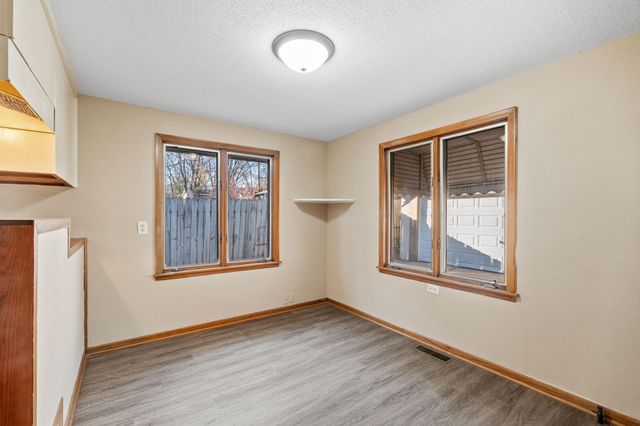 3635 Dupont Avenue N, Minneapolis, MN 55412