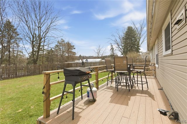 105 Clark Lane, Camillus, NY 13031