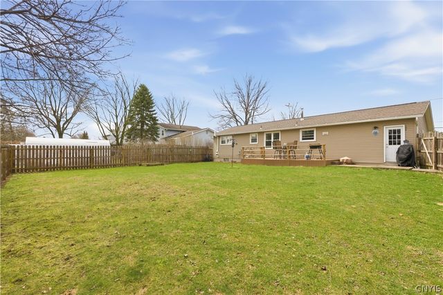 105 Clark Lane, Camillus, NY 13031