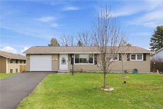 105 Clark Lane, Camillus, NY 13031